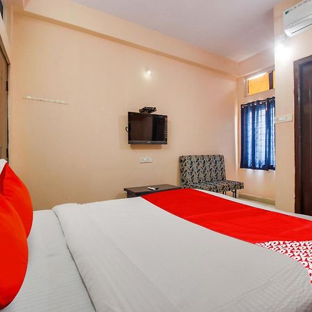 Hotel O R.J.International Pedda Ambarpet Exterior foto