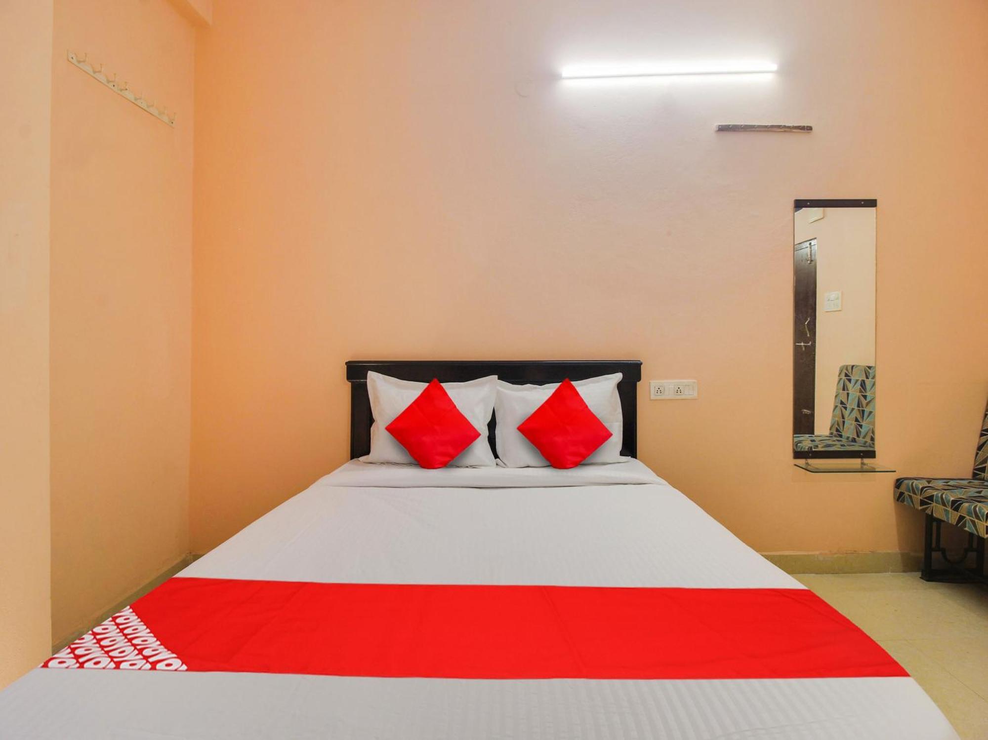 Hotel O R.J.International Pedda Ambarpet Exterior foto